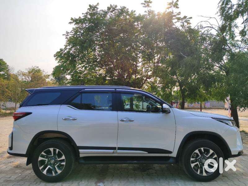 Toyota Fortuner Legender 4x2 At 2.8, 2024, Diesel
