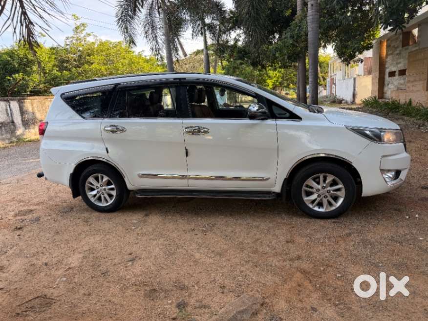 Toyota Innova Crysta, 2023, Diesel
