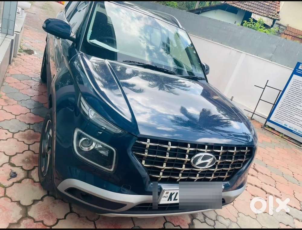 Hyundai Venue Petrol 2021