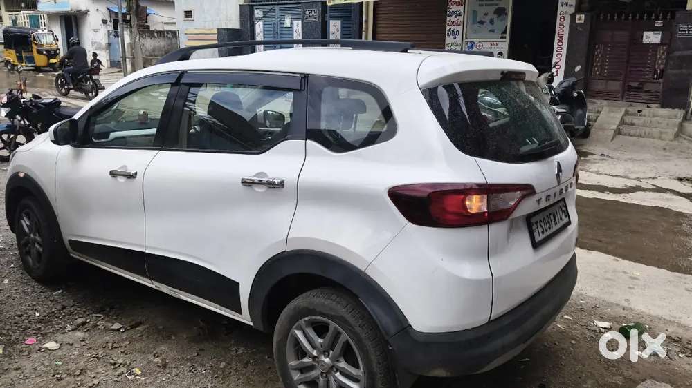 Renault Triber Rxz 2020 Petrol Automatic