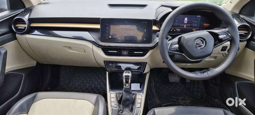 Skoda Slavia 1.0 Tsi Style, 2022, Petrol