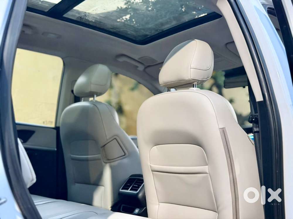 Mahindra Xuv700 Ax7 L Luxury