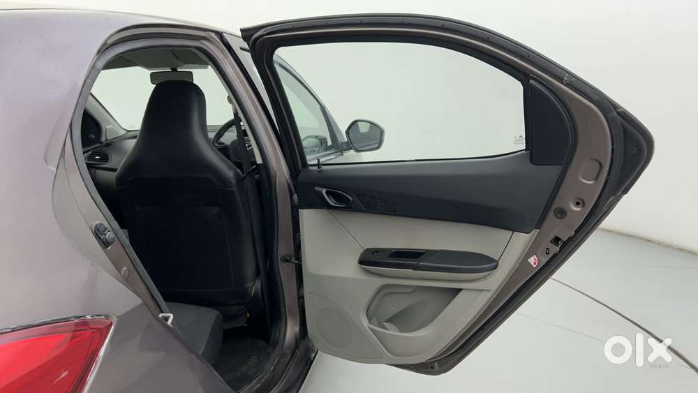 Tata Tiago 1.2 Revotron Xm Cng, 2019, Cng & Hybrids