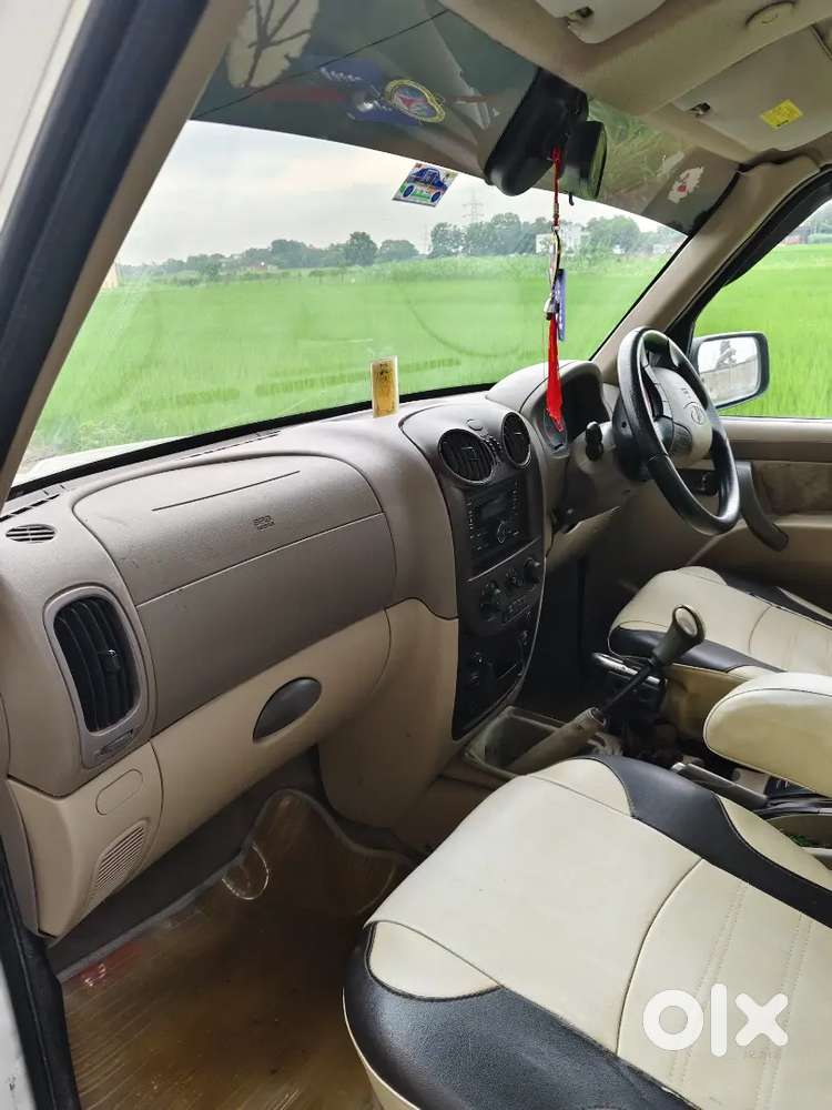 Mahindra Scorpio Diesel 2012 At Airbag