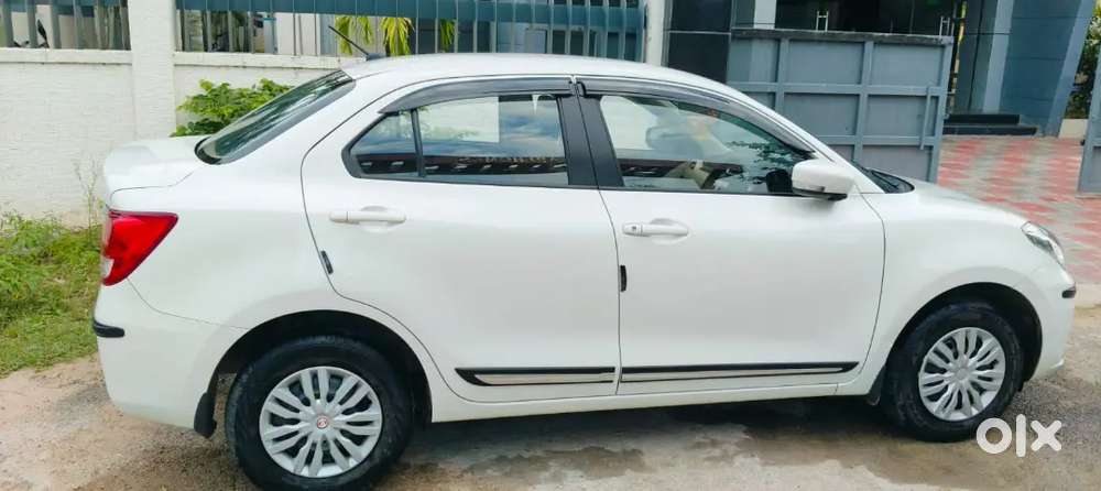 Maruti Suzuki Dzire 2023 Petrol 60000 Km Driven