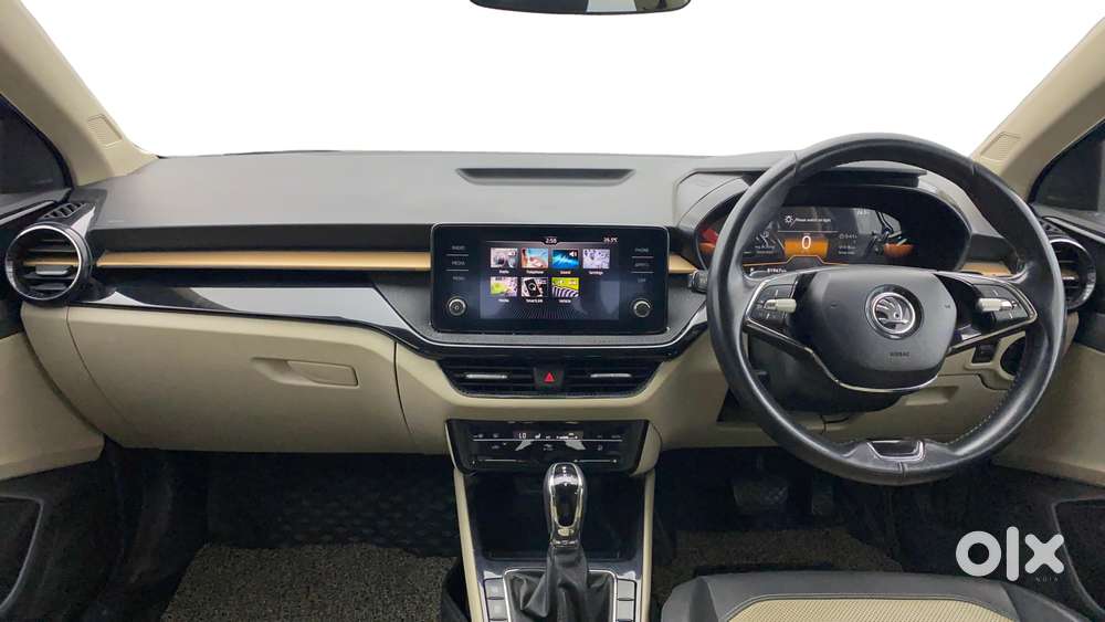 Skoda Slavia 1.0 Tsi Style At, 2022, Petrol