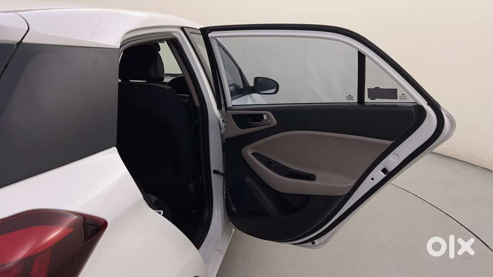 Hyundai Elite I20 Asta Option, 2015, Petrol