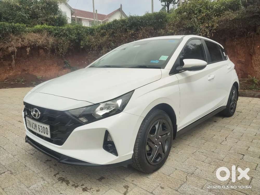Hyundai New I20 Ivt 2022 Petrol 18327 Km Driven For Sale