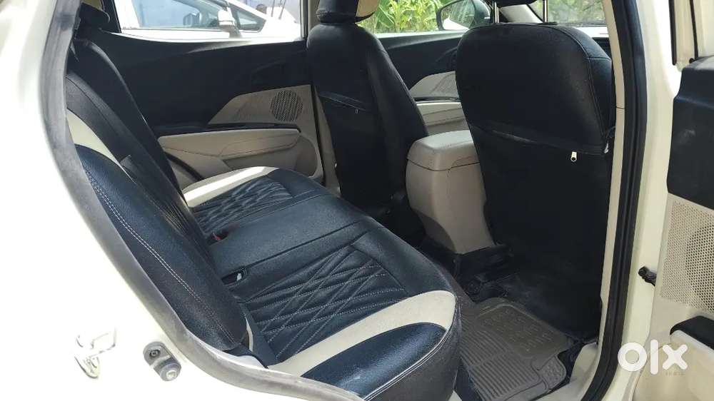 Mahindra Xuv3002021 Dieseloffer Pricenegotiablecsr