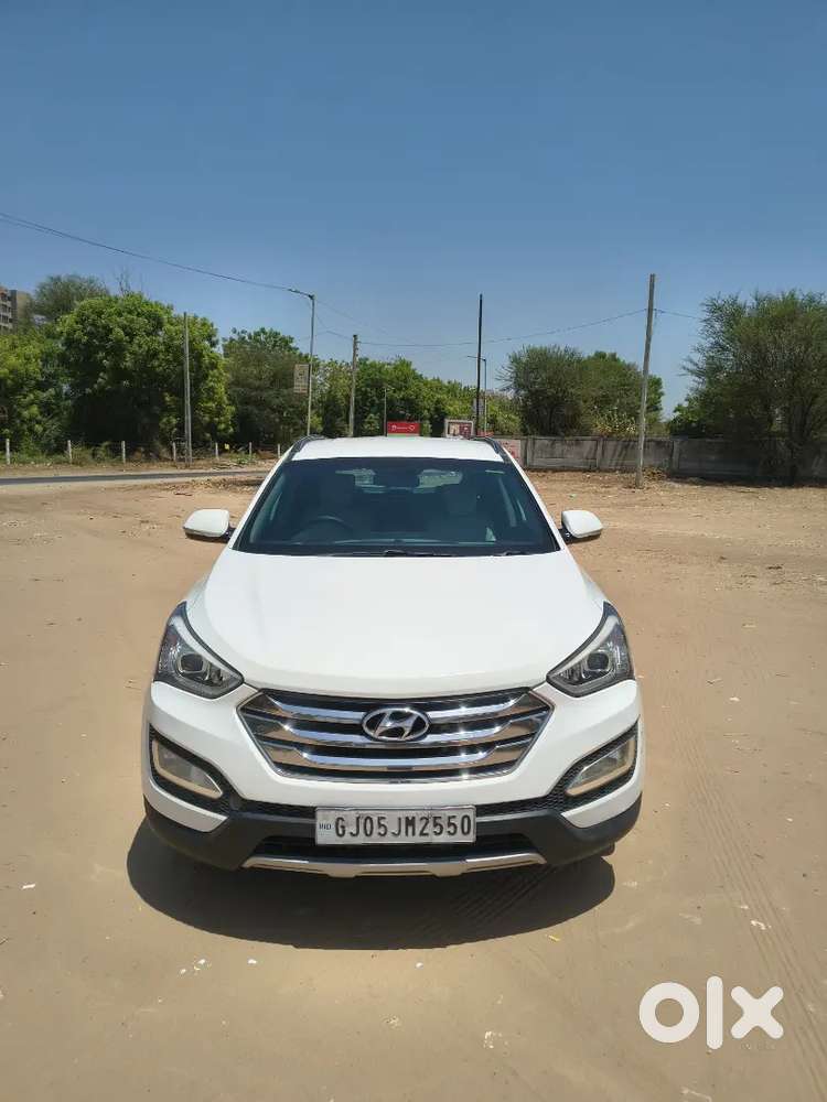 Hyundai Santa Fe 2015 Diesel 122000 Km Driven