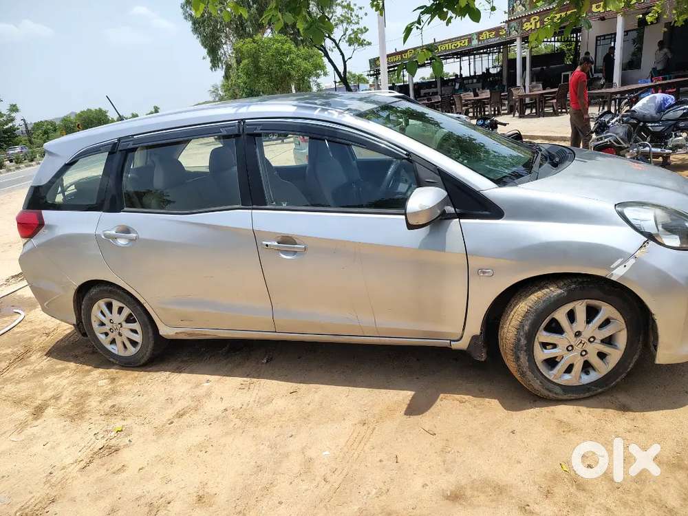 Honda Mobilio Diesel 2014