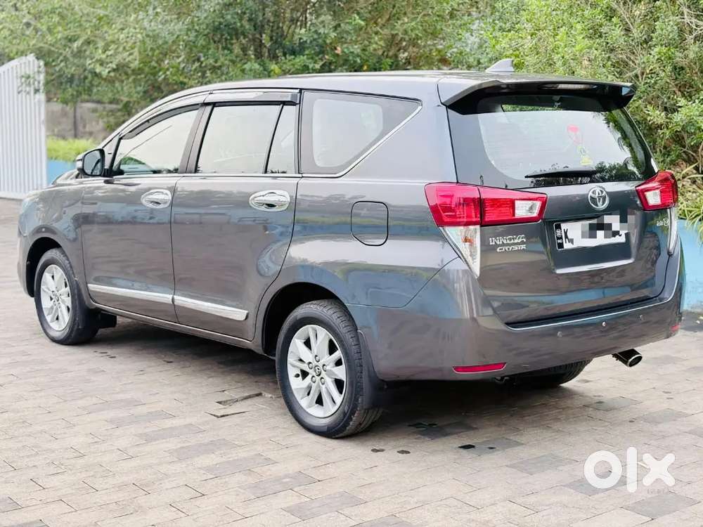 Toyota Innova Crysta 2016