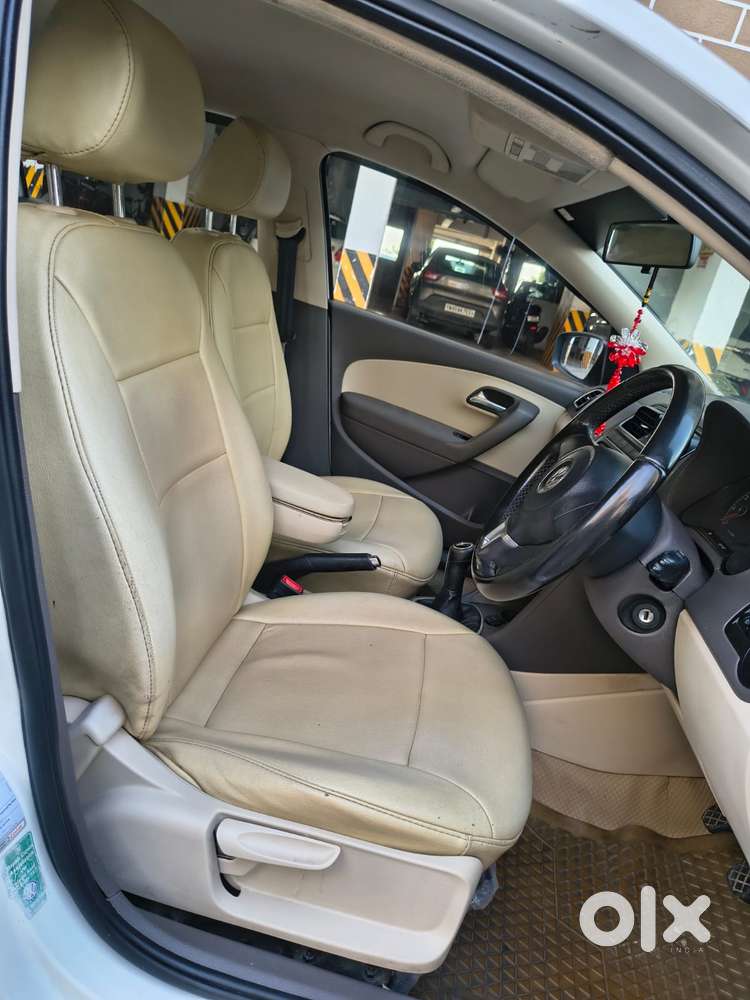 Volkswagen Vento Petrol Highline, 2011, Petrol