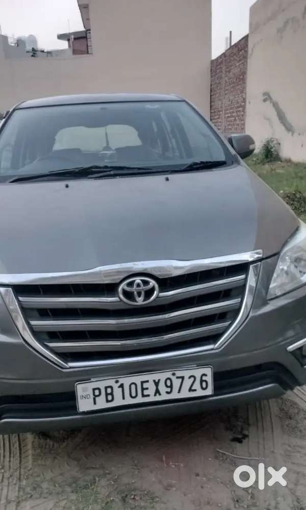 Toyota Innova 2015 Diesel 115000 Km Driven