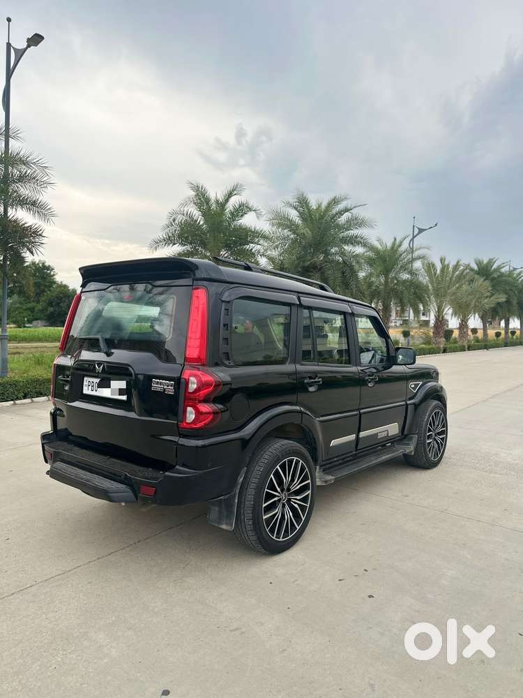 Mahindra Scorpio Classic 2.2 S 11 Mt 7 Str, 2024, Diesel