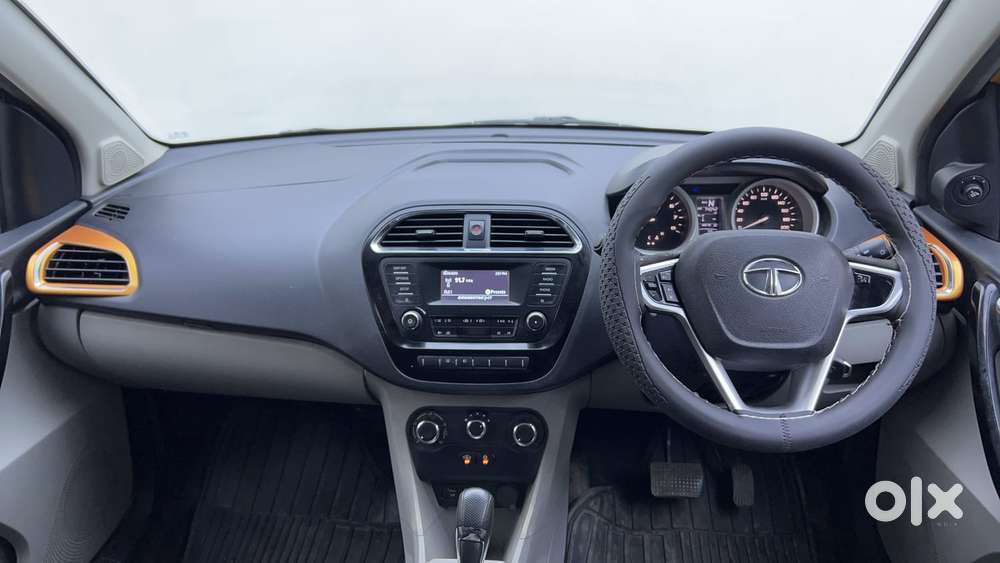 Tata Tiago Xza, 2017, Petrol