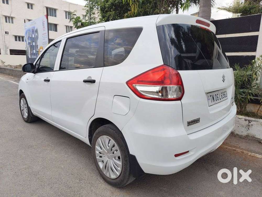 Maruti Suzuki Ertiga Lxi, 2014, Petrol