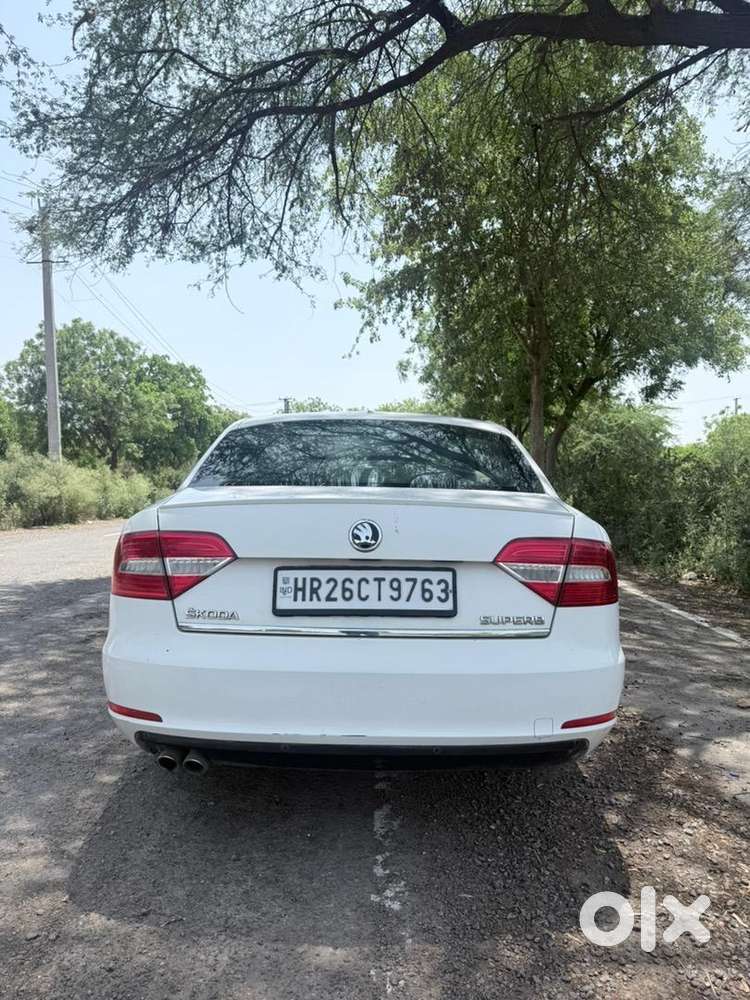 Skoda Superb 2015 Petrol Well Maintained