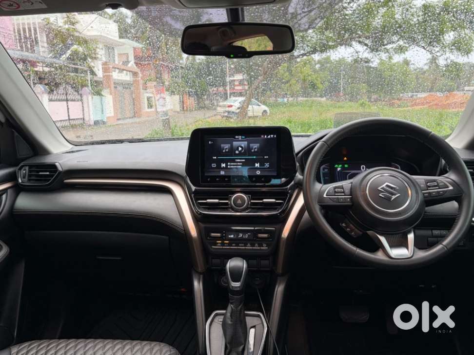 Maruti Suzuki Grand Vitara 1.5 Alpha Plus Intelligent Hybrid Ecvt, 2..