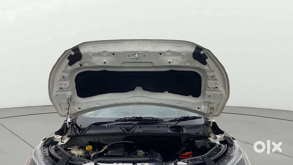 Nissan Magnite 1.0 Xv Premium, 2021, Petrol