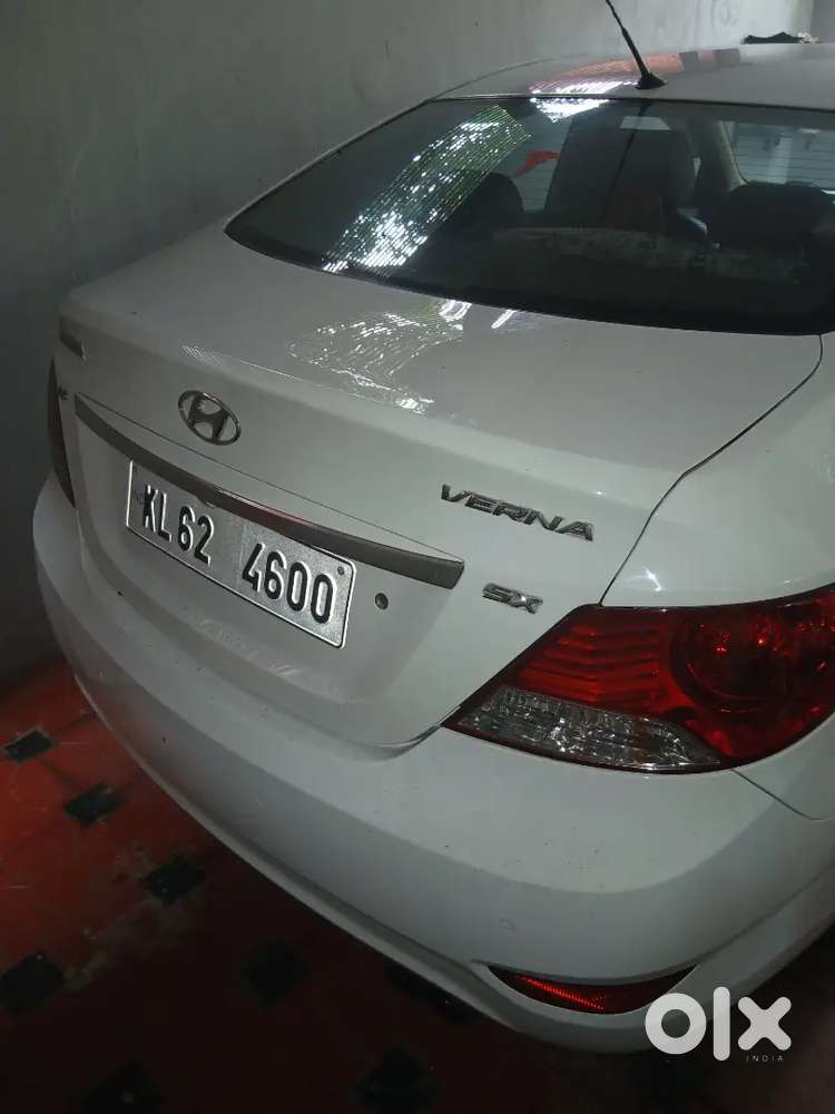 Hyundai Verna Crdi Sx 2011