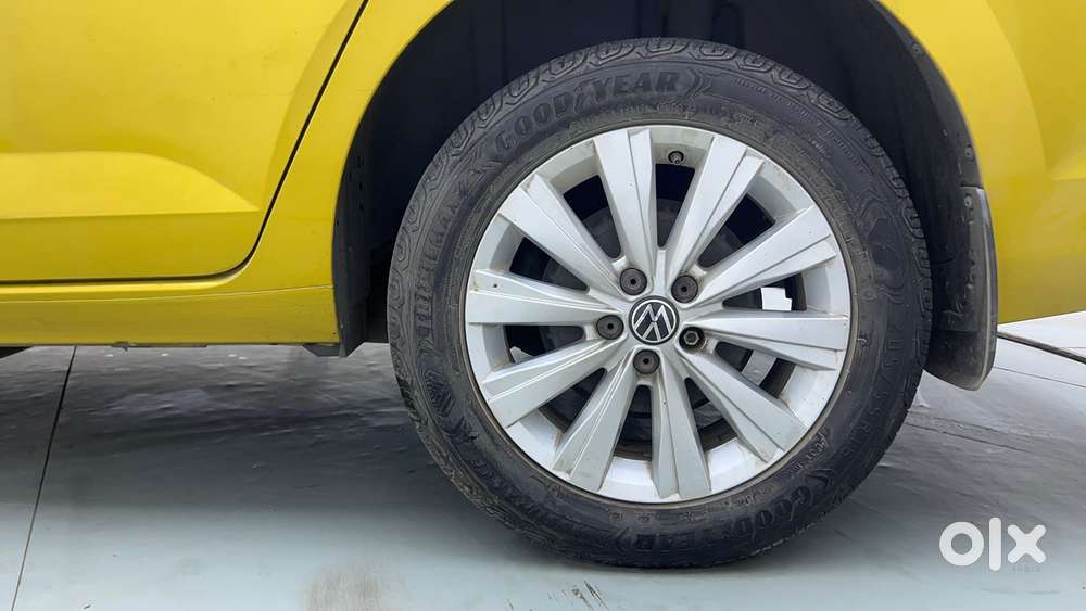 Volkswagen Virtus Highline Plus 1.0 Tsi At, 2022, Petrol