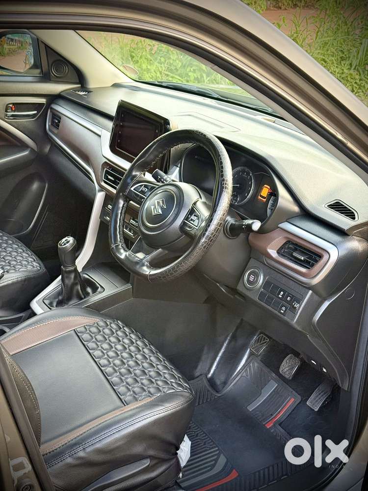 Maruti Suzuki Brezza 1.5 Zxi Smart Hybrid, 2023, Petrol