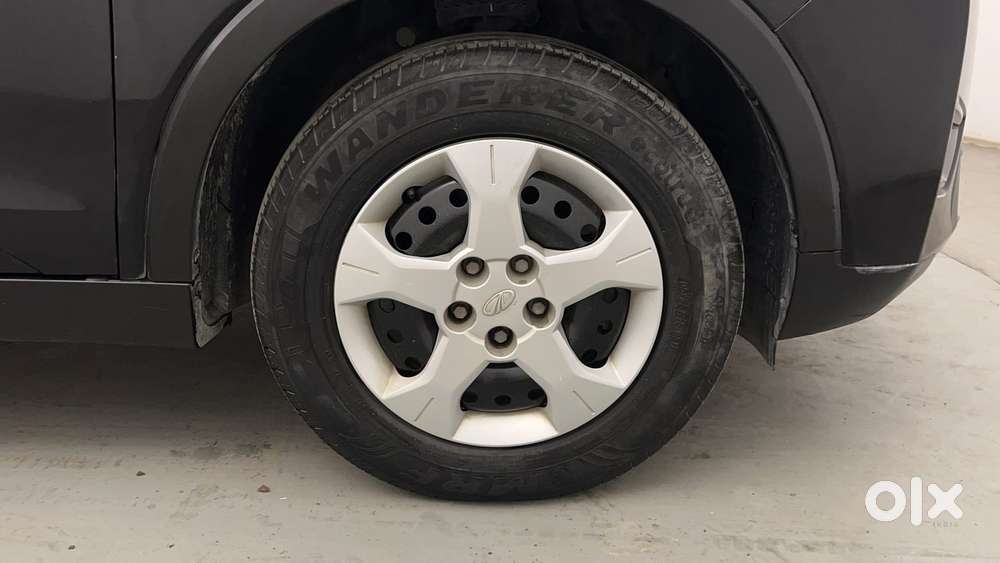 Mahindra Xuv300 W6, 2022, Petrol