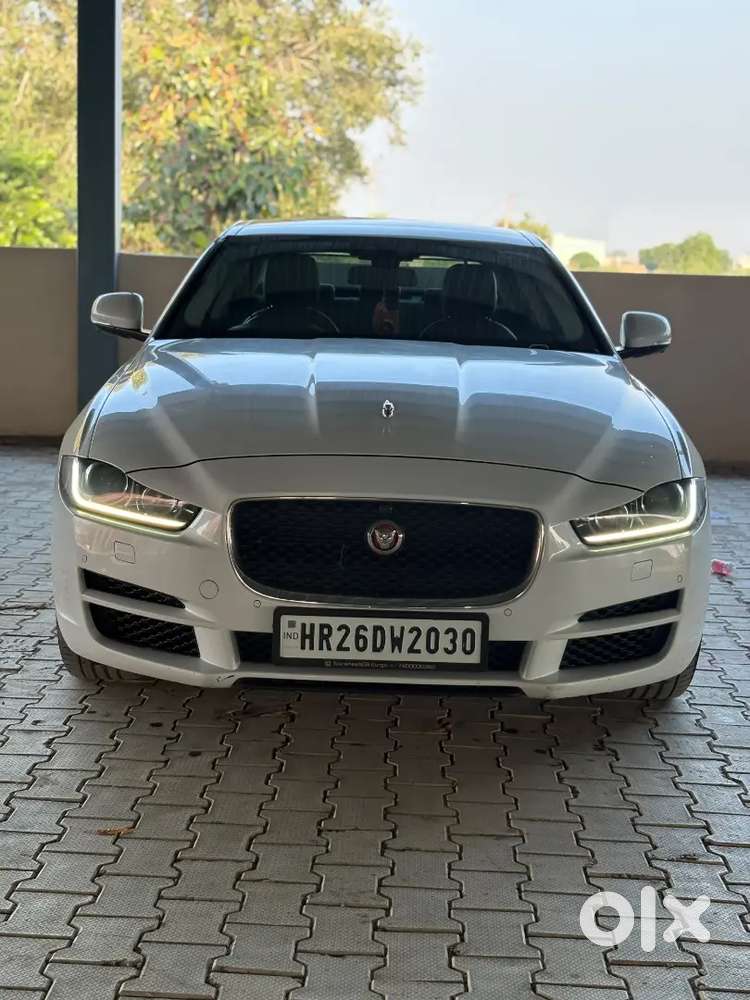 Jaguar Xe Portfolio 2019