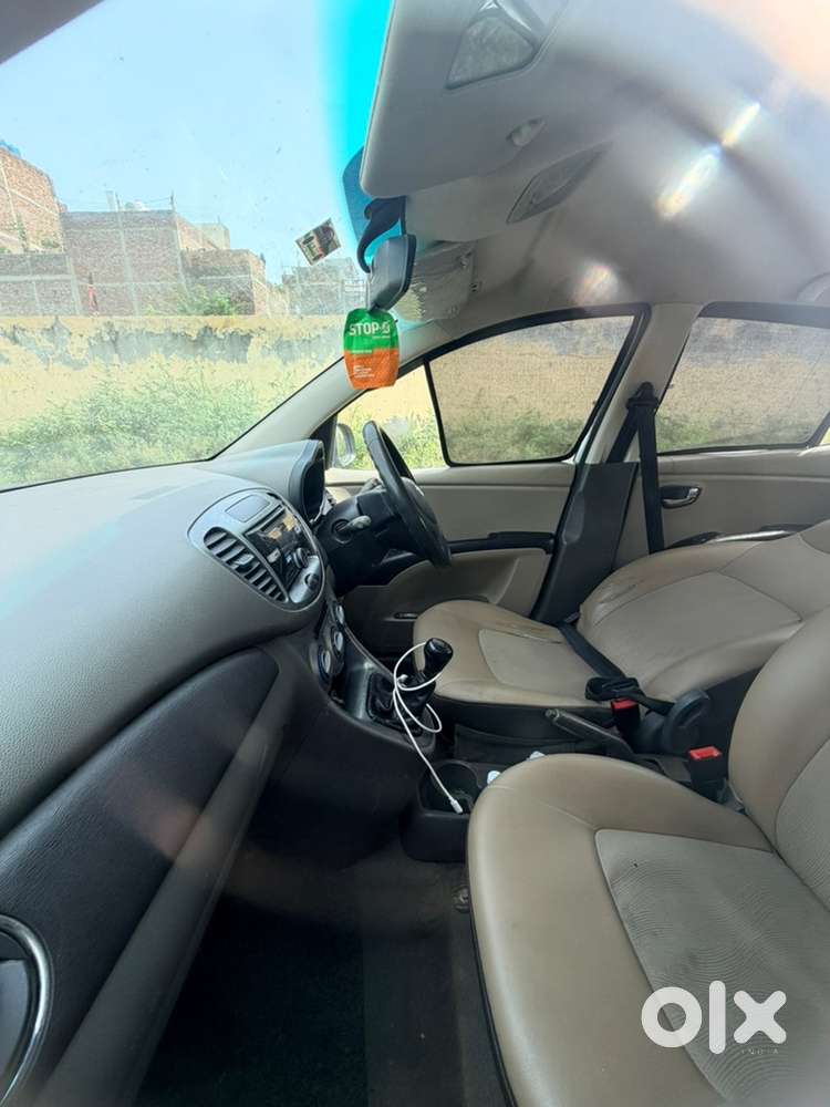 Hyundai I10 2013 Petrol 70000 Km Driven