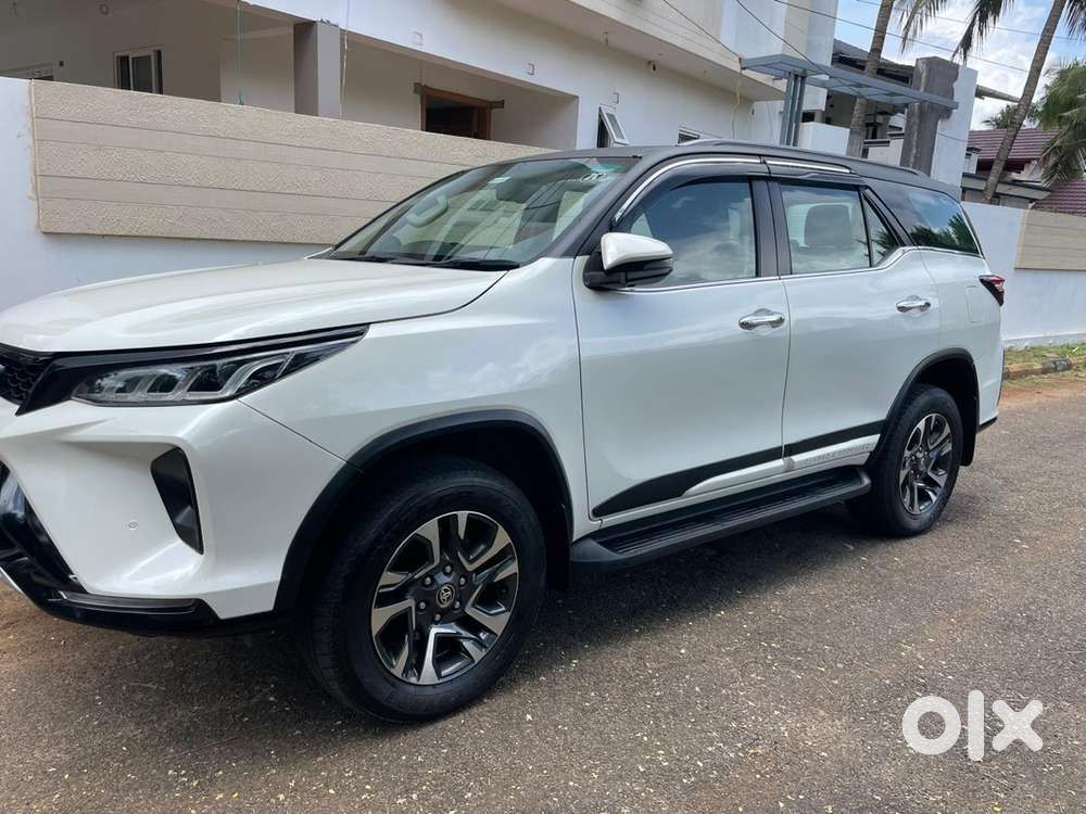 Toyota Fortuner Legender 2022