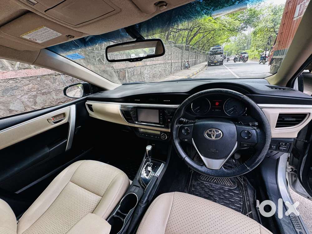 Toyota Corolla Altis G Hv At, 2015, Petrol