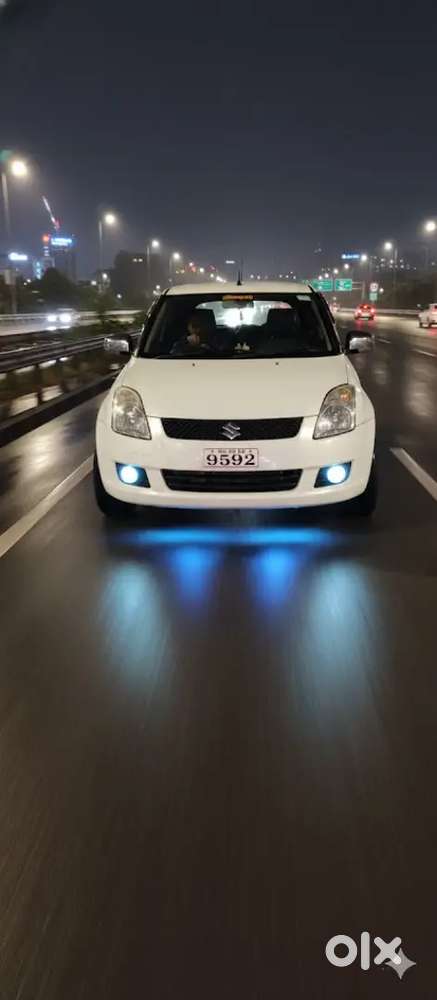 फुल कंडिशन गाडी