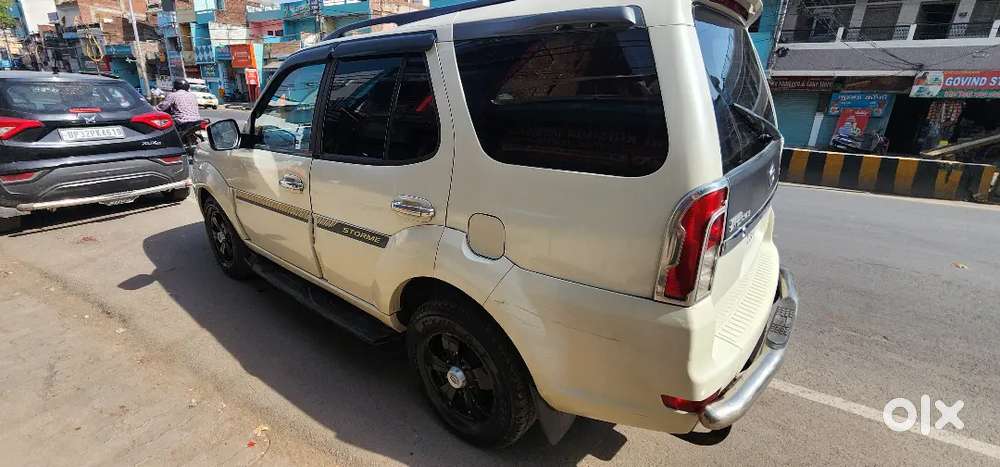 Tata Safari Strome In Good Condition