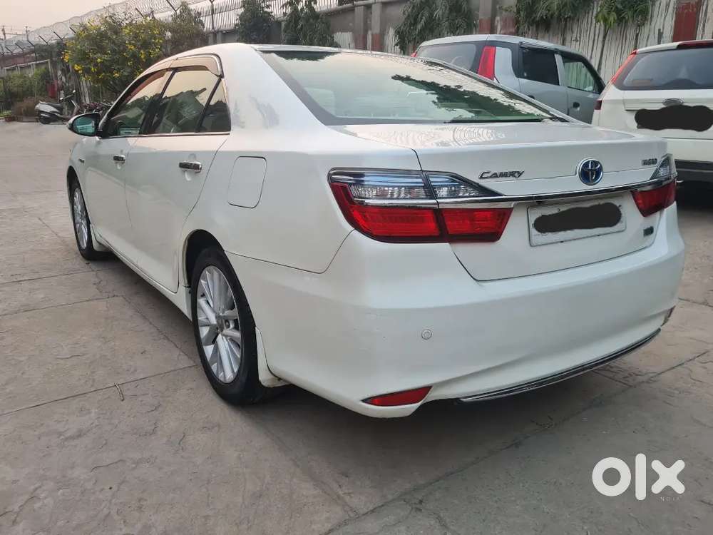 2016 Toyota Camry Hybrid At  1 Owner  Company Maintained