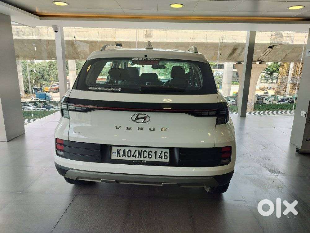 Hyundai Venue Sx Dual Tone Diesel, 2023, Diesel