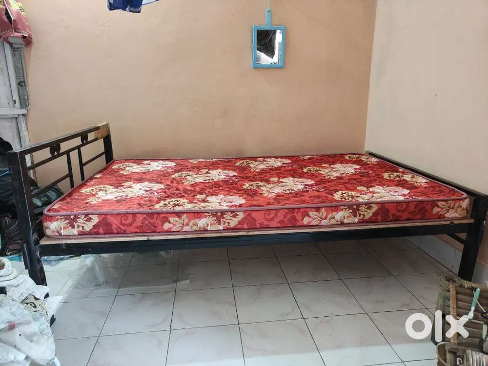 Double size iron bed, 8 months old & include mattress