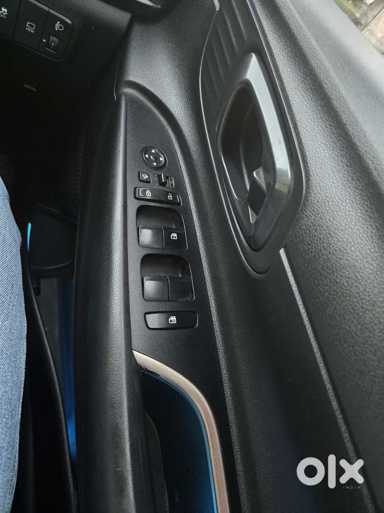 Hyundai I20 Petrol Asta Option, 2021, Petrol