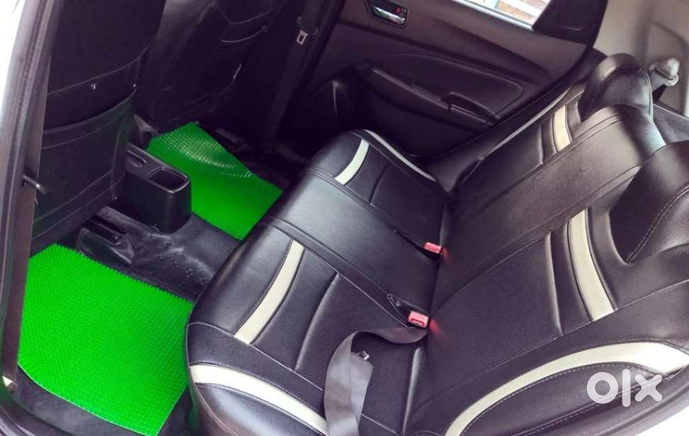 Maruti Suzuki Swift Vxi + Manual, 2022, Petrol