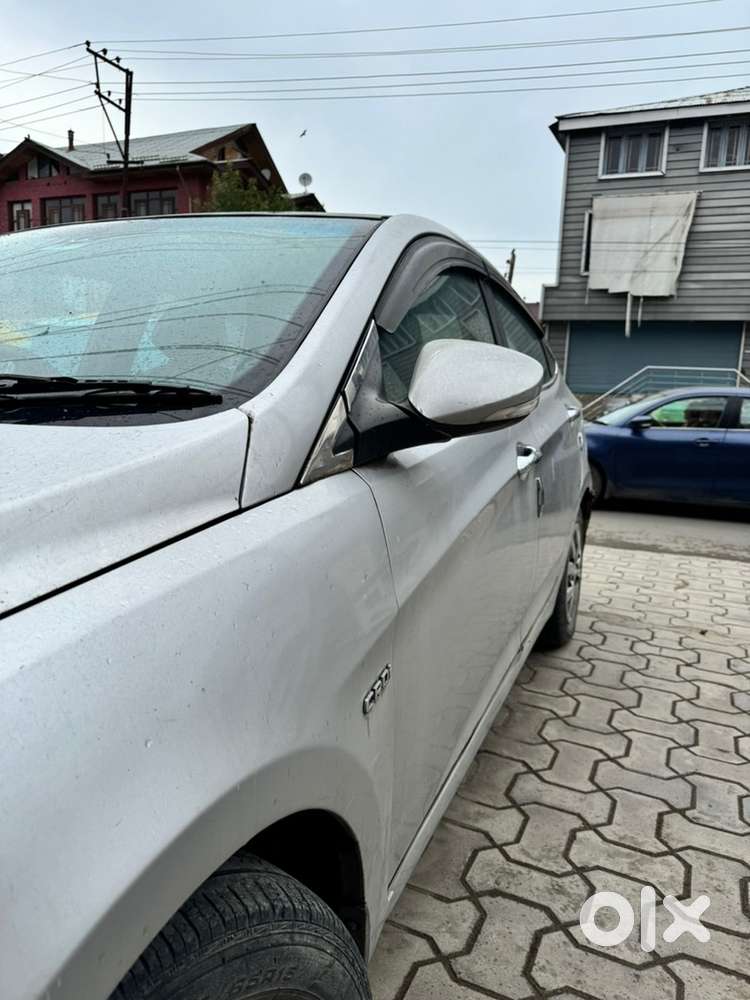 Hyundai Verna Diesel Manual 2013 Model