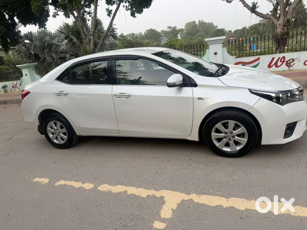 Toyota Corolla Altis 2014
