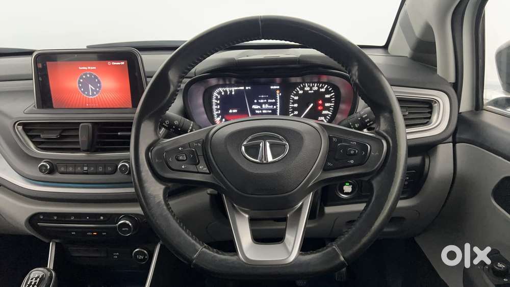 Tata Altroz Xz, 2020, Petrol