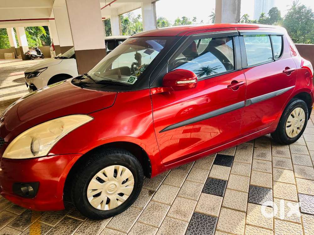 Maruti Suzuki Swift 2011 Vxi Petrol  68,000 Km  2nd Owner