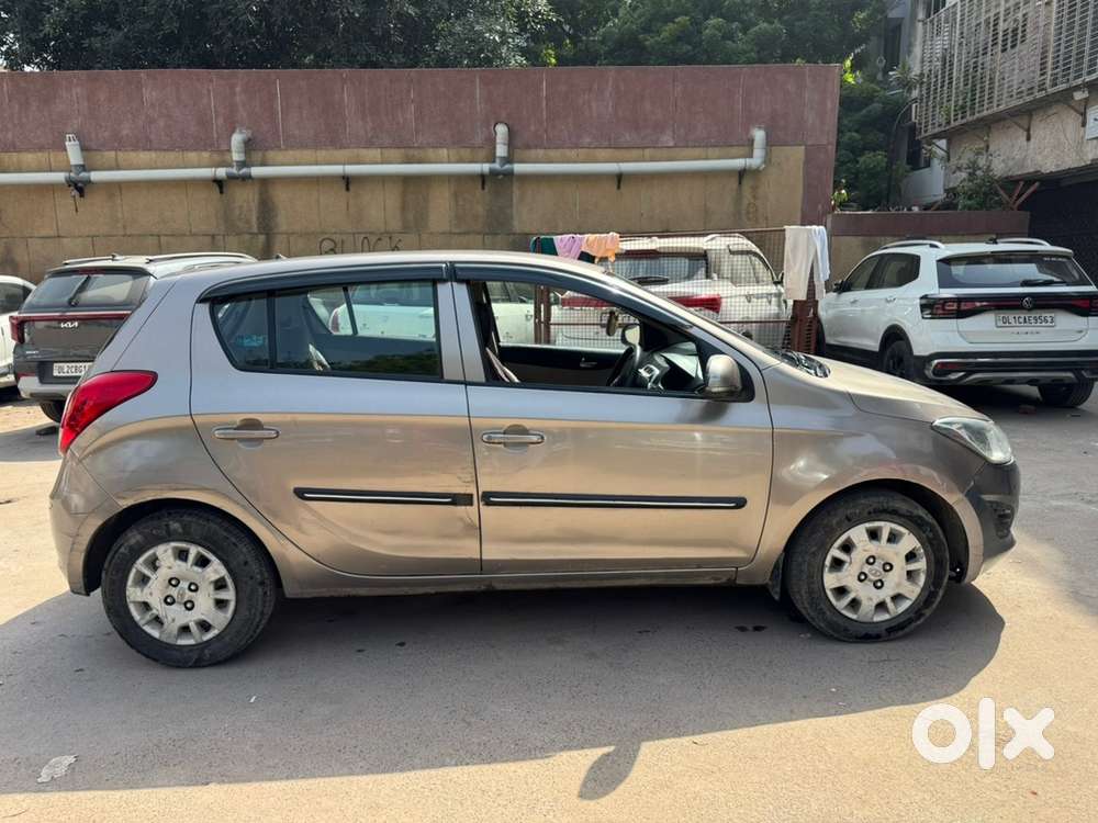 Hyundai I20 Petrol Manual 2013