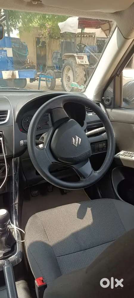 Swift Car White Colour