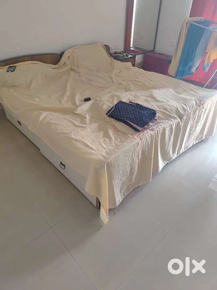 Beds 1 Single and 2 Double