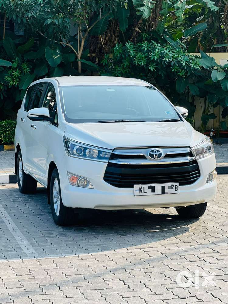 Toyota Innova Crysta 2.4 V 7 Str, 2017, Diesel