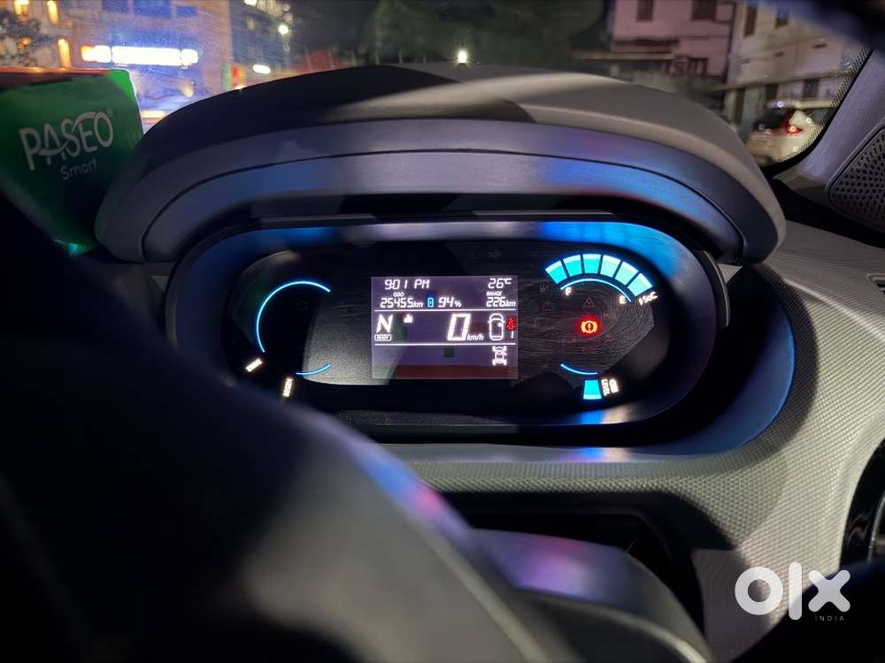 Tata Tiago Ev June 2025 Zx+lux 26000 Kms