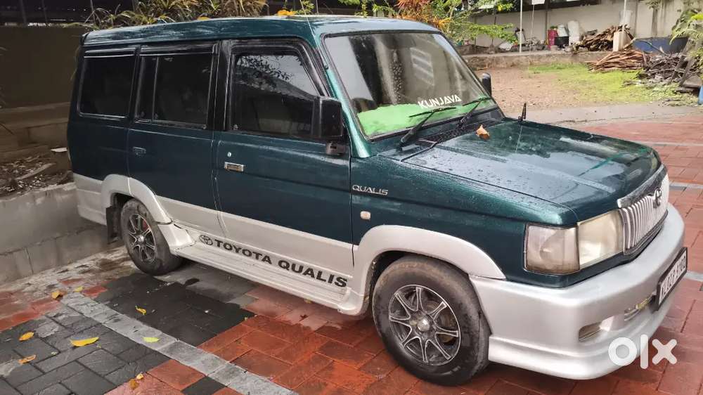 Toyota Qualis 2003 Diesel Well Maintained