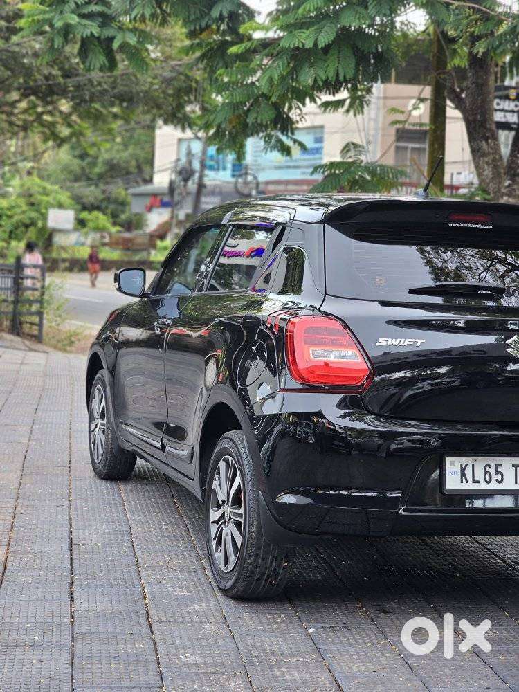 Maruti Suzuki Swift Zxi Plus, 2023, Petrol